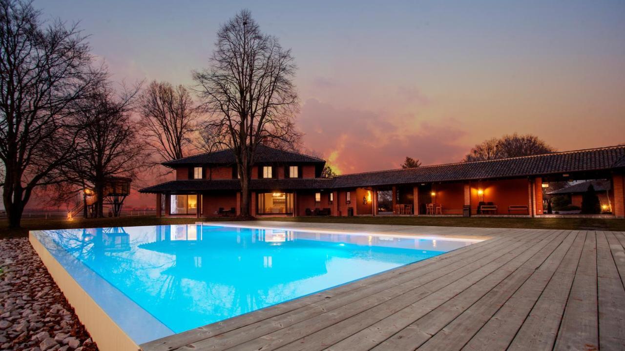 Agriturismo Tenuta "Il Cigno" Villanterio Eksteriør billede